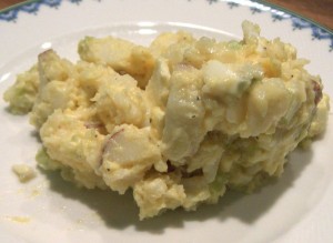 Potato_salad_with_egg_and_mayo